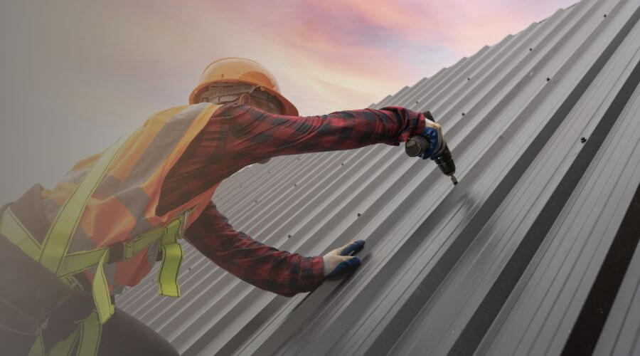 Professional gutter cleaning in Nogales, AZ
